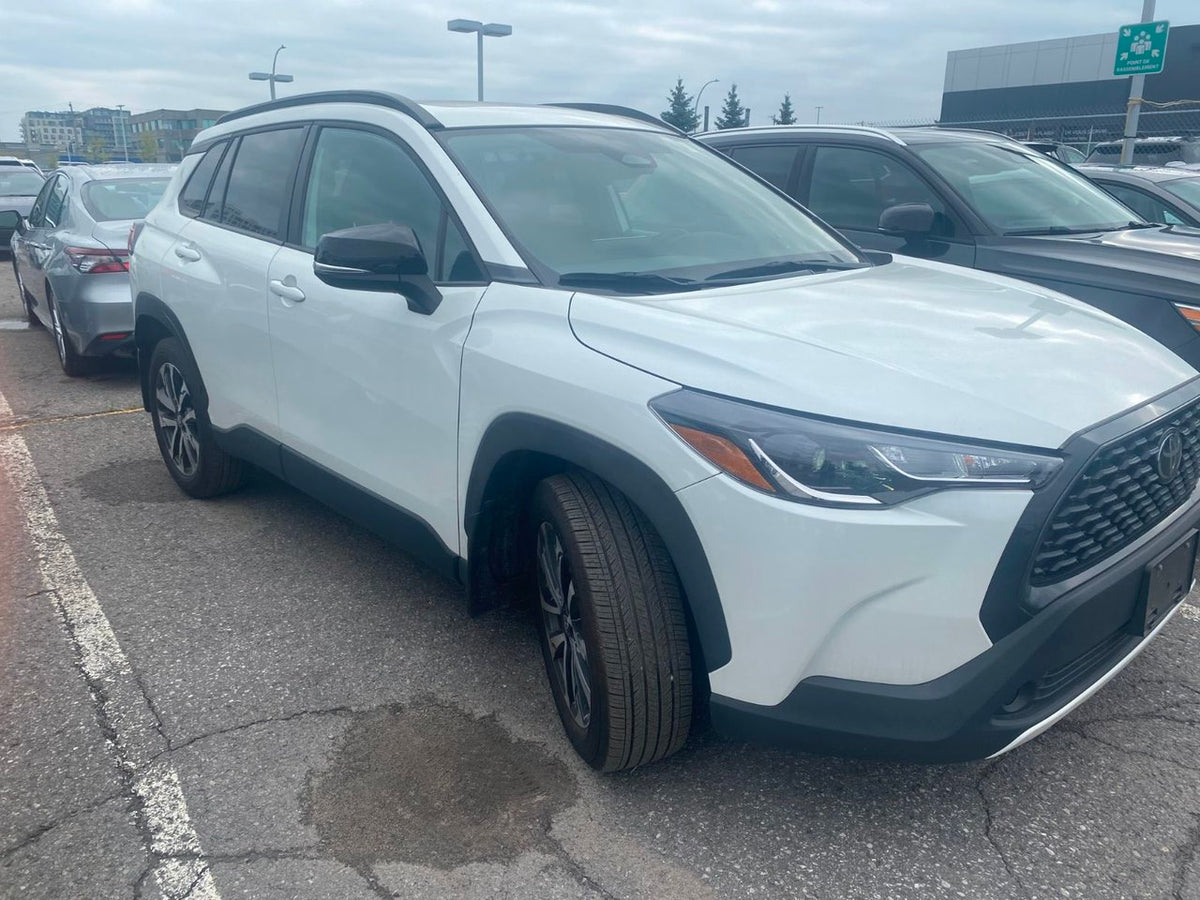 2025 Toyota Corolla Cross LE AWD UPGRADE