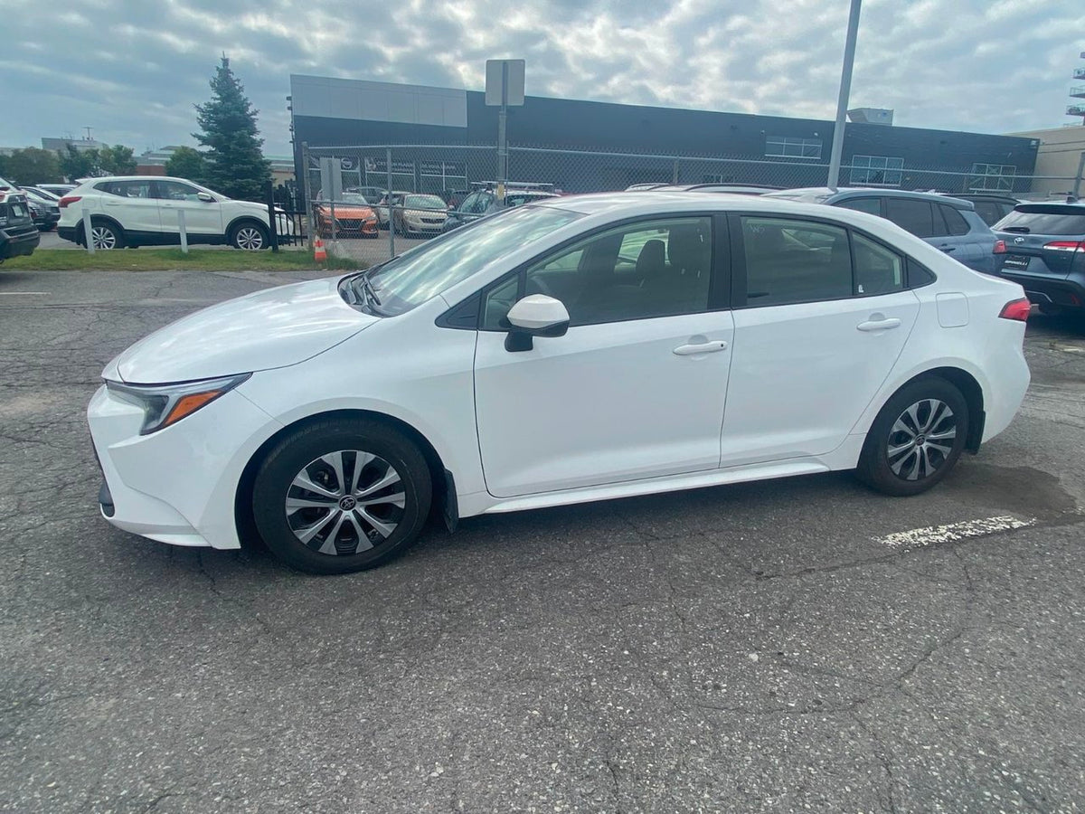 2025 Toyota Corolla Hybrid LE