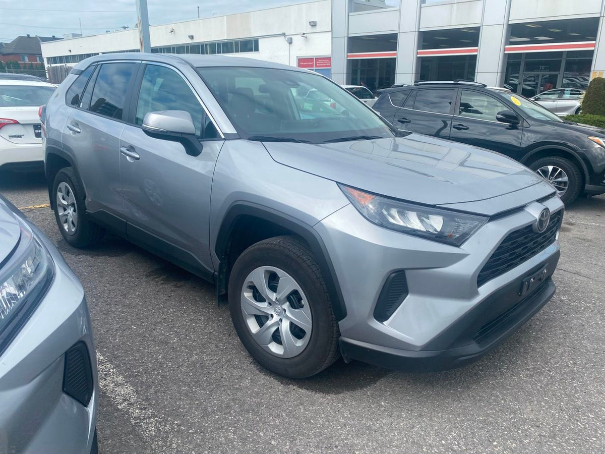 2025 Toyota RAV4 LE