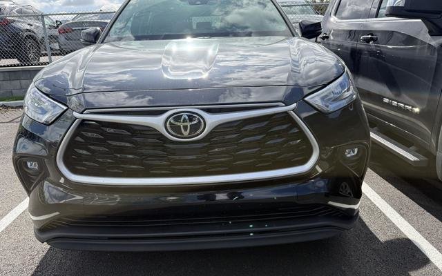 2025 Toyota Highlander Hybrid XLE