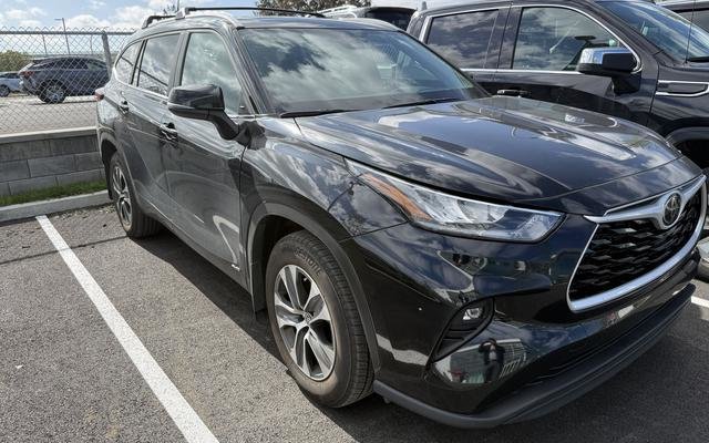 2025 Toyota Highlander Hybrid XLE
