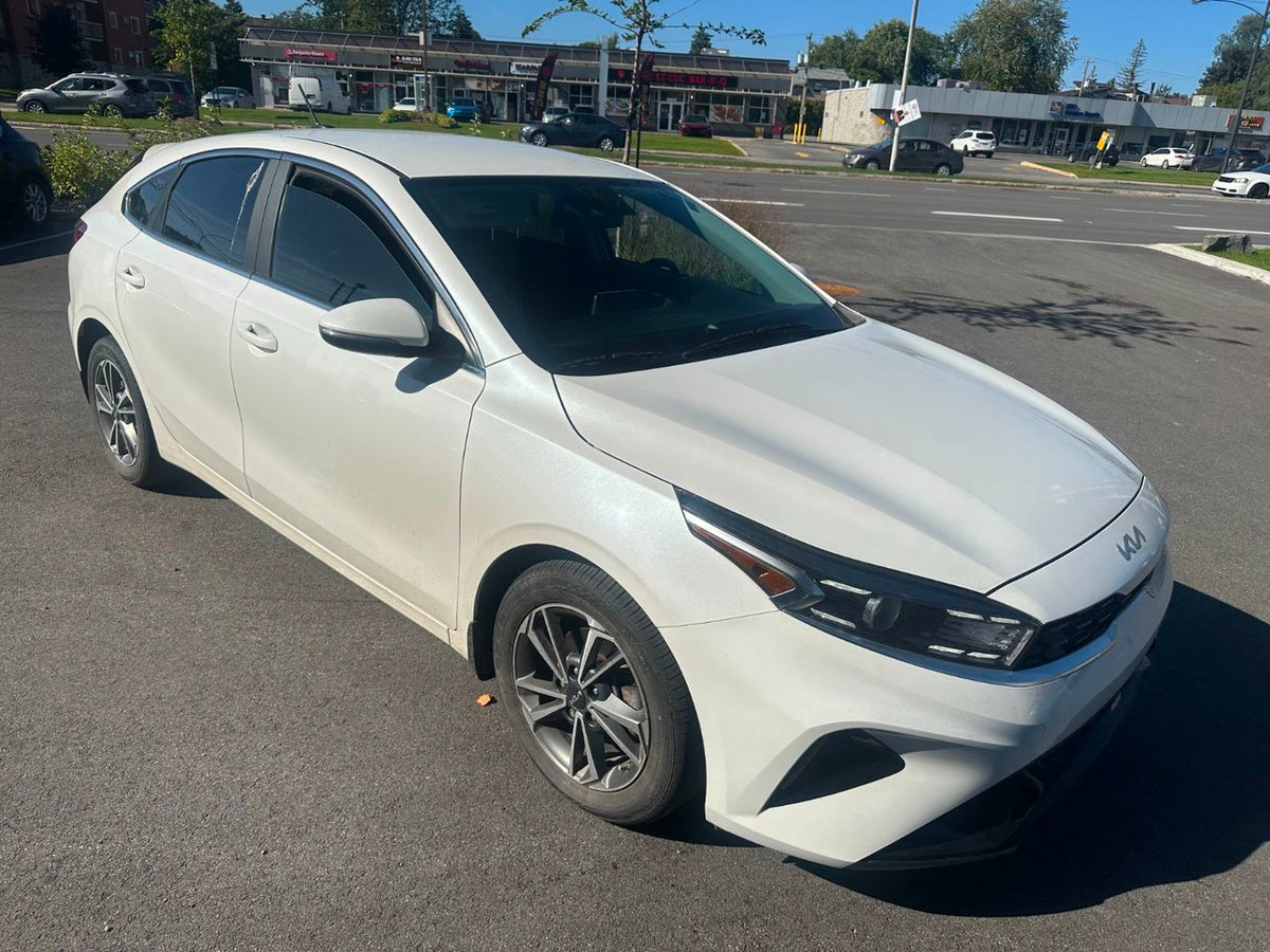 2024 Kia Forte5 EX