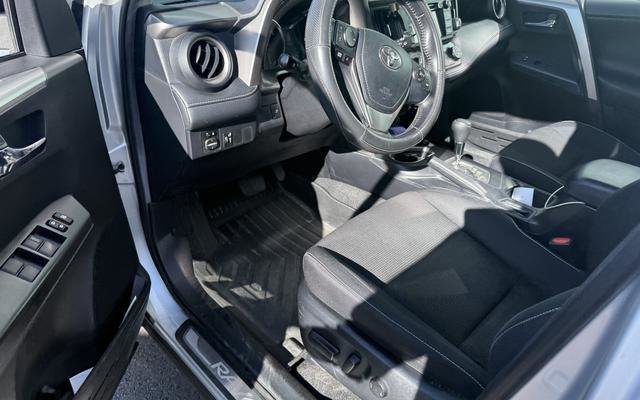 2016 Toyota RAV4 Hybrid XLE