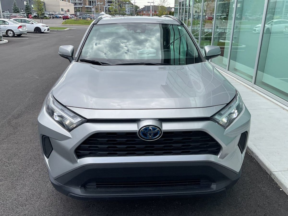 2022 Toyota RAV4 **HYBRID XLE AWD**
