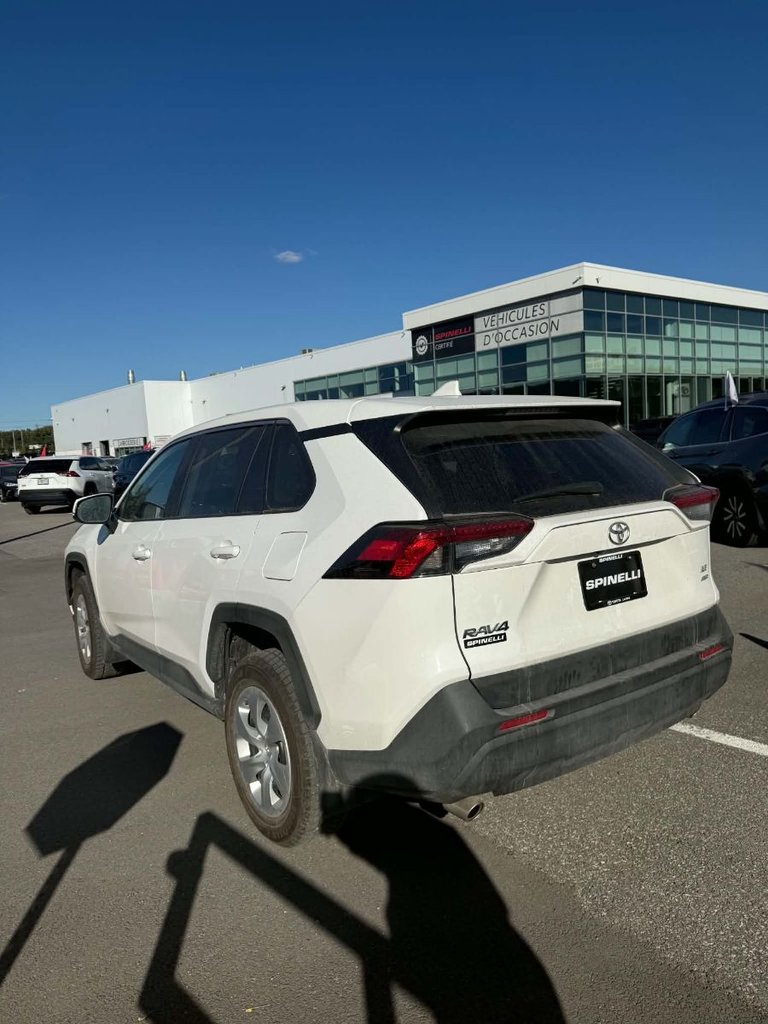 2022 Toyota RAV4 LE AWD