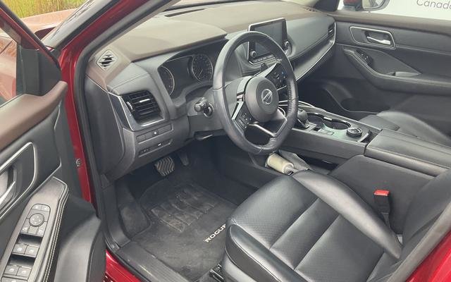 2021 Nissan Rogue SV AWD **PREMIUM PACKAGE**