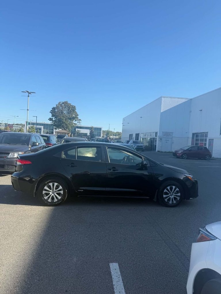 2024 Toyota Corolla LE HYBRID AWD
