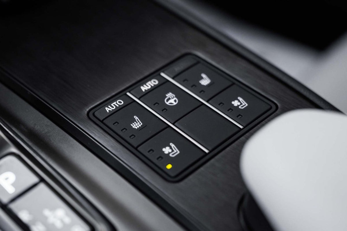 2026 Lexus UX UX 300h, AWD LUXURY