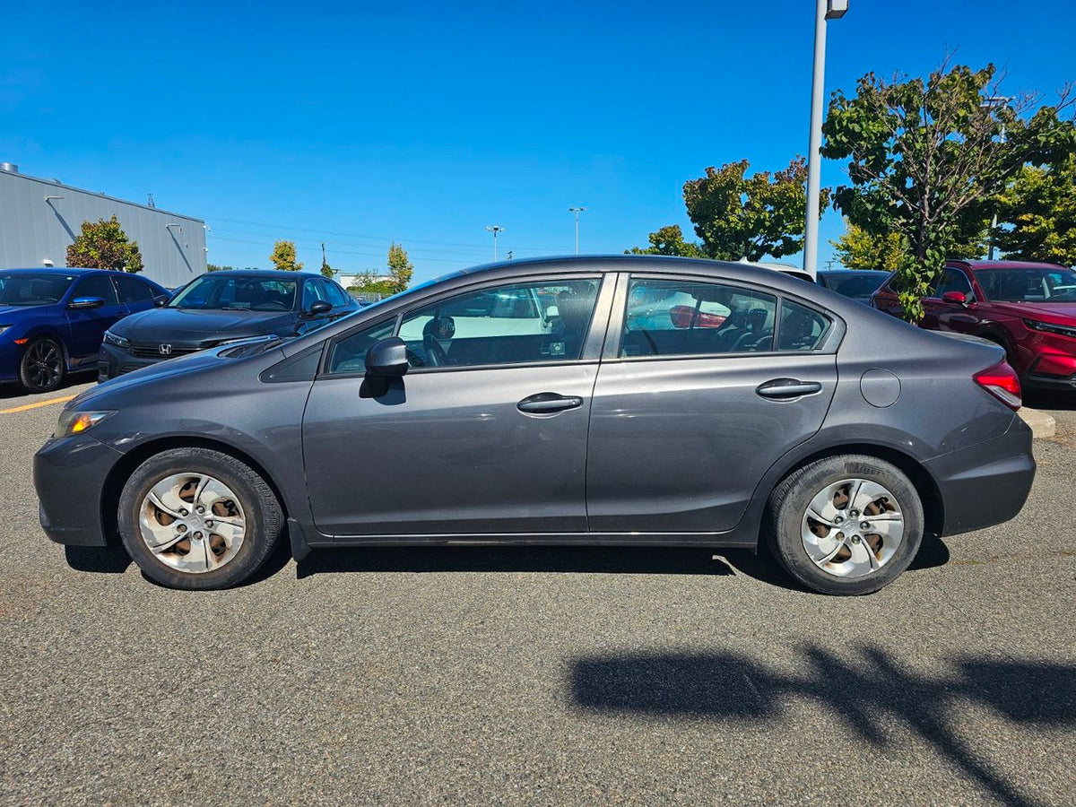 2013 Honda Civic Sdn LX AUTO; A/C SIEGES CHAUFFANT CRUISE BLUETOOTH