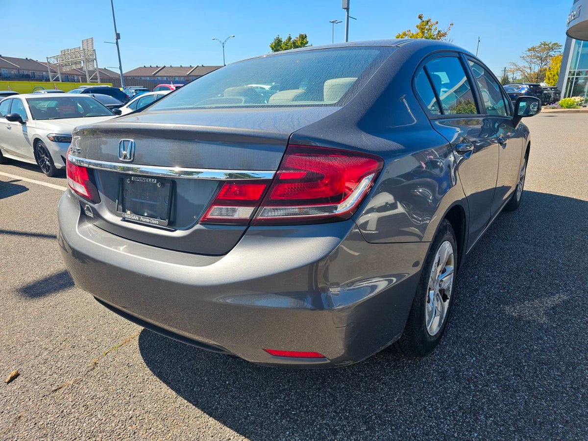 2013 Honda Civic Sdn LX AUTO; A/C SIEGES CHAUFFANT CRUISE BLUETOOTH