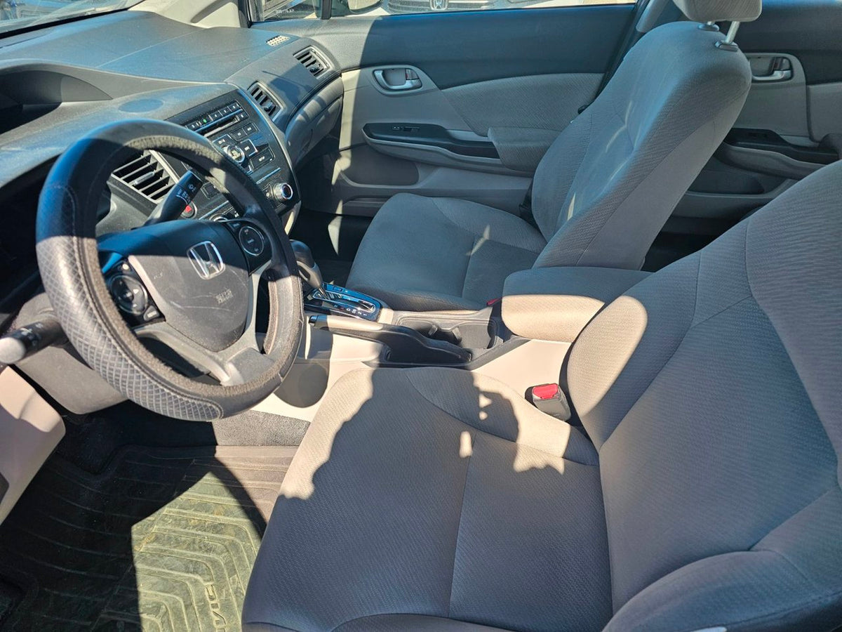 2013 Honda Civic Sdn LX AUTO; A/C SIEGES CHAUFFANT CRUISE BLUETOOTH
