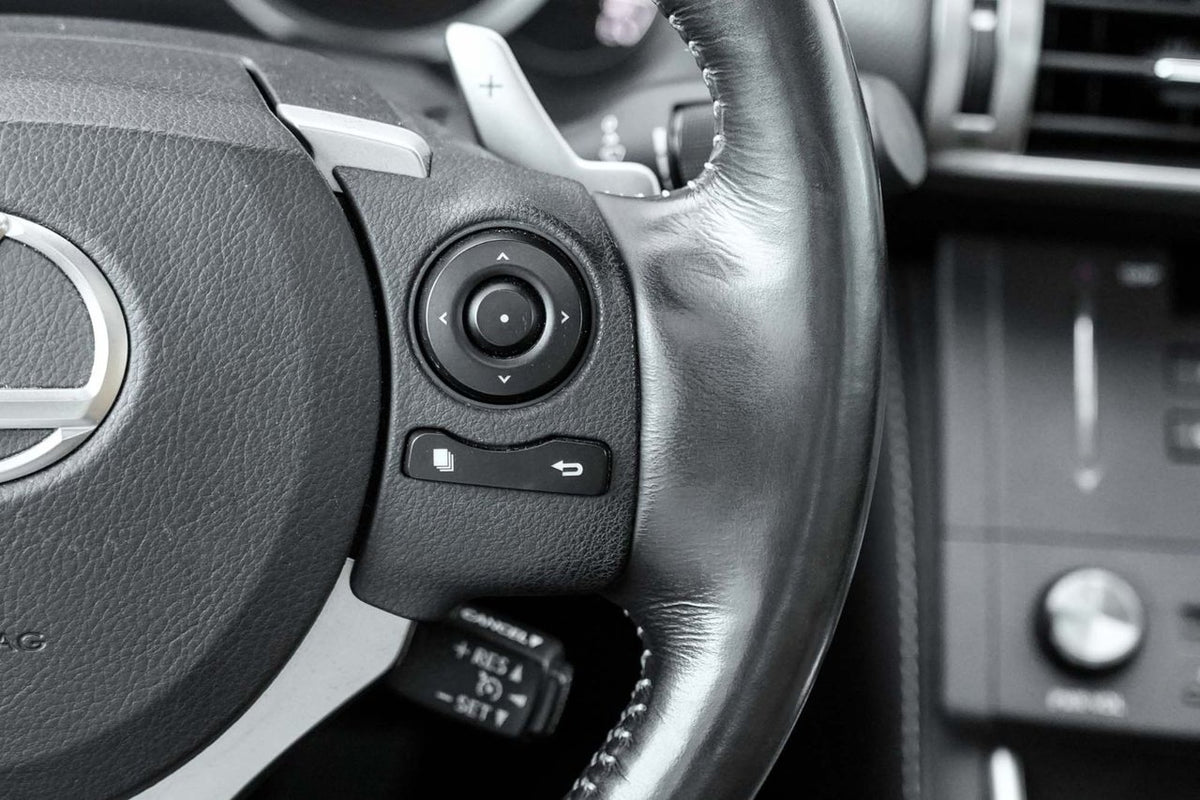 2016 Lexus IS 300 PREMIUM AWD BAS KM CUIR TOIT BLUETOOTH