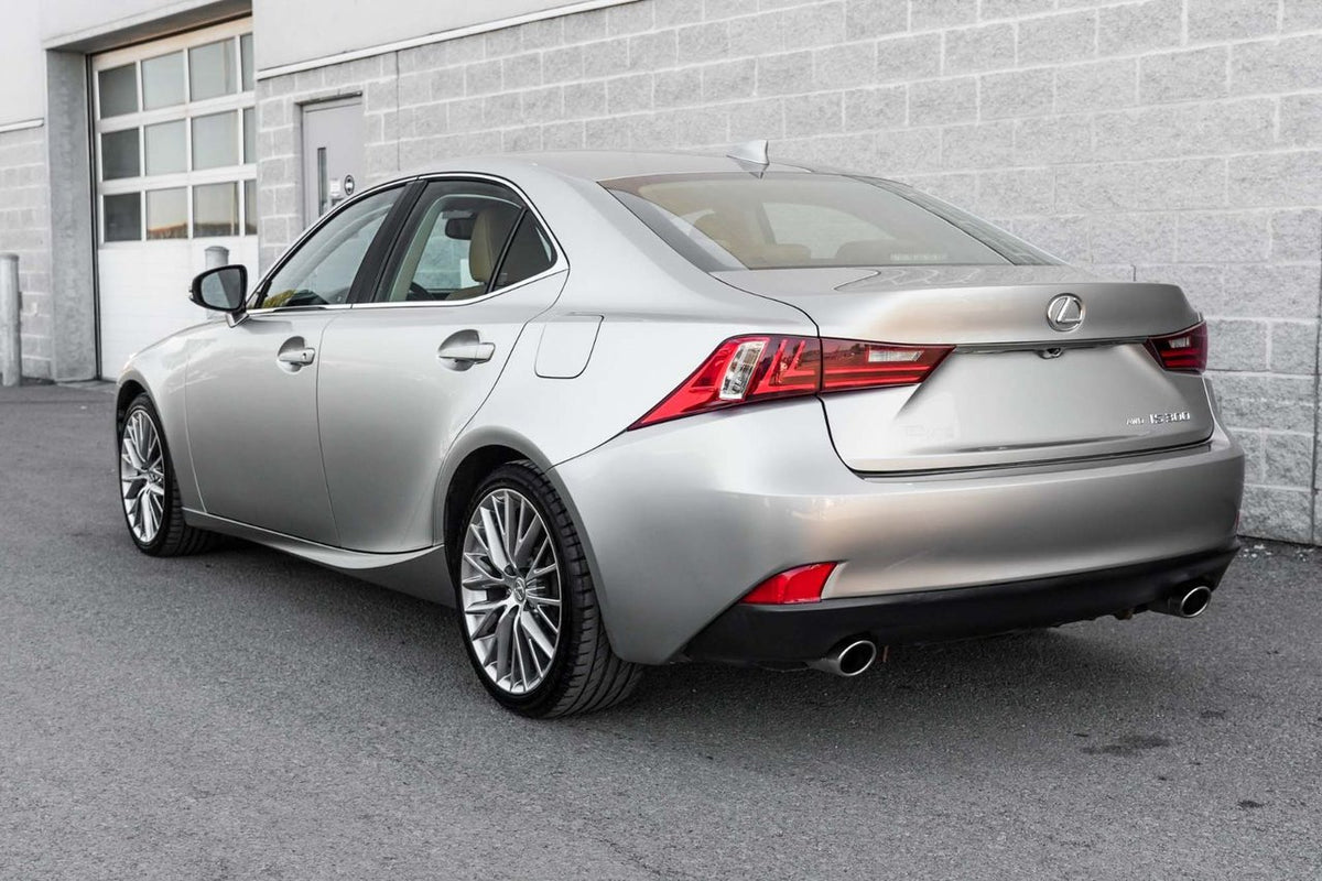 2016 Lexus IS 300 PREMIUM AWD BAS KM CUIR TOIT BLUETOOTH