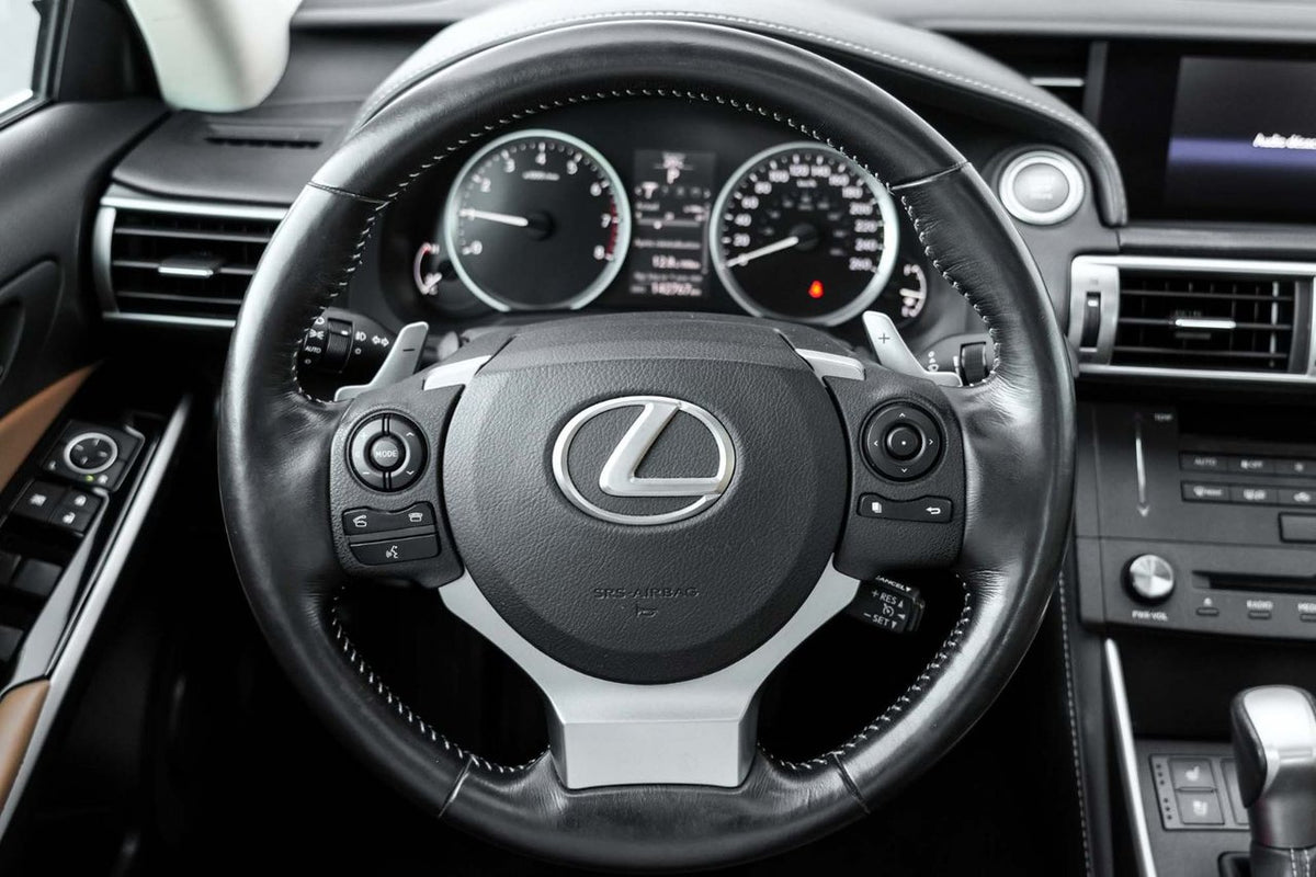 2016 Lexus IS 300 PREMIUM AWD BAS KM CUIR TOIT BLUETOOTH