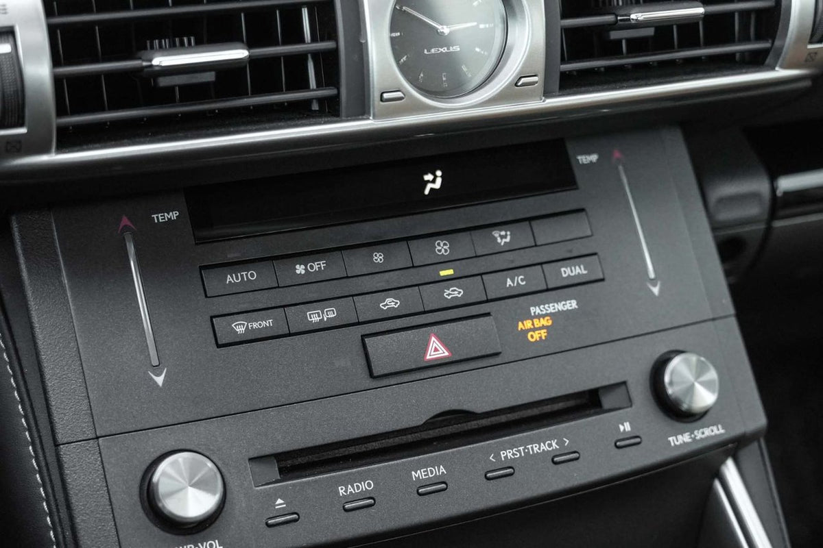 2016 Lexus IS 300 PREMIUM AWD BAS KM CUIR TOIT BLUETOOTH