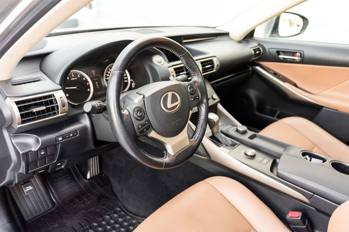 2016 Lexus IS 300 PREMIUM AWD BAS KM CUIR TOIT BLUETOOTH