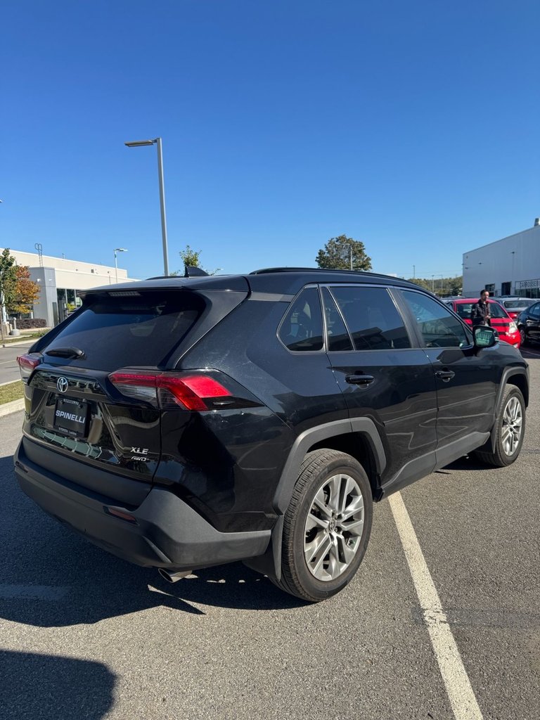 2022 Toyota RAV4 XLE PREMIUM