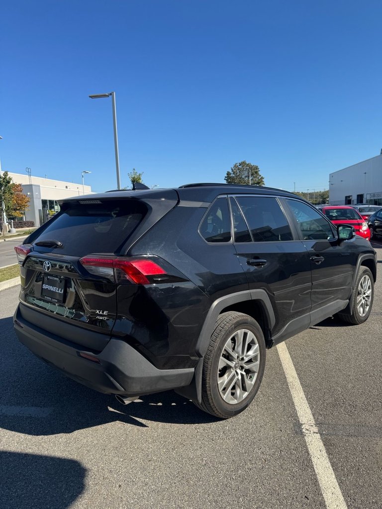 2022 Toyota RAV4 XLE PREMIUM