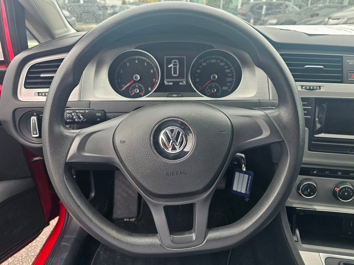 2017 Volkswagen Golf SportWagen TRENDLINE FWD; A/C CAMERA SIEGES CHAUFFANT MAGS