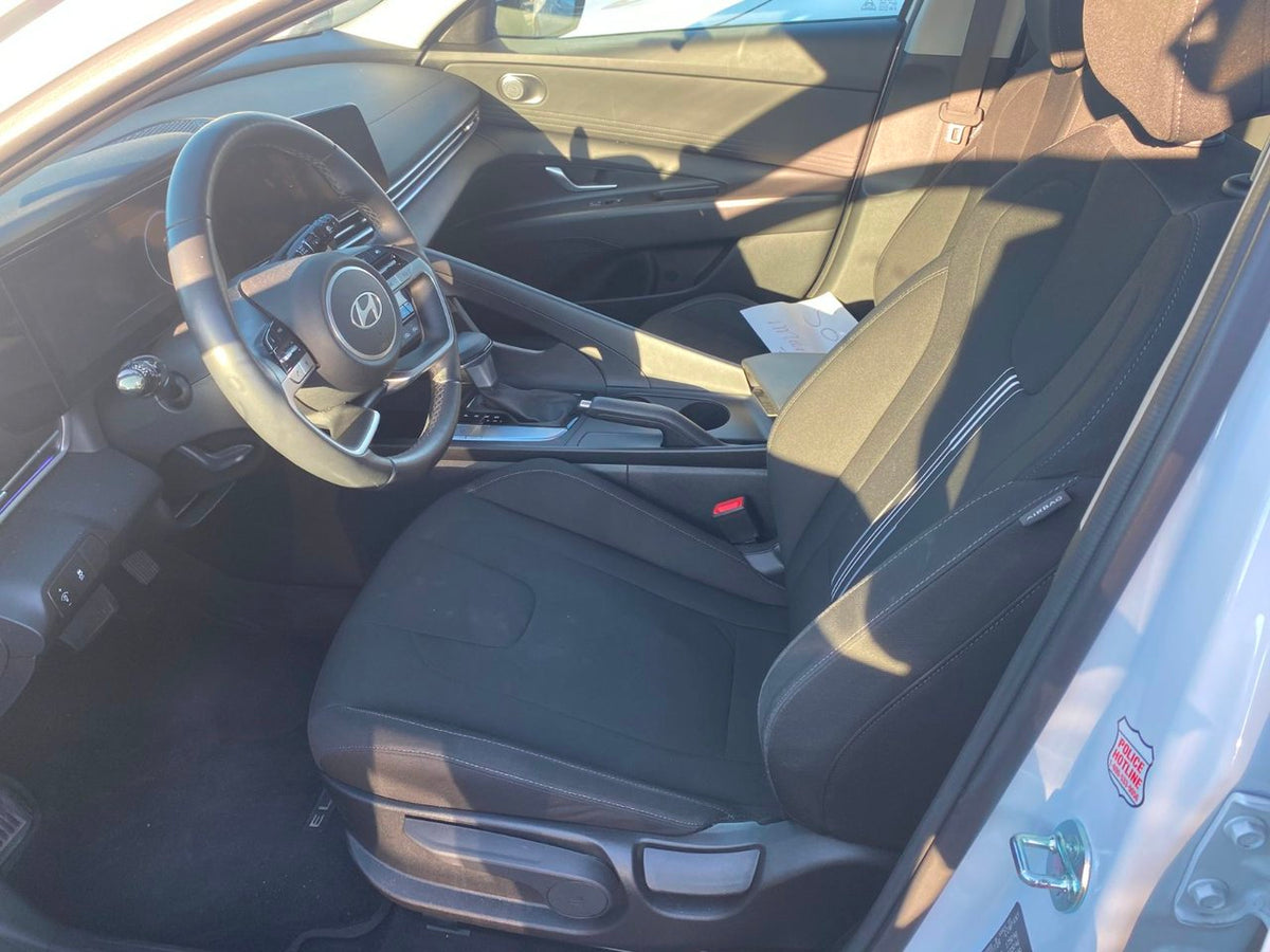 2025 Hyundai Elantra Preferred TEC PKG