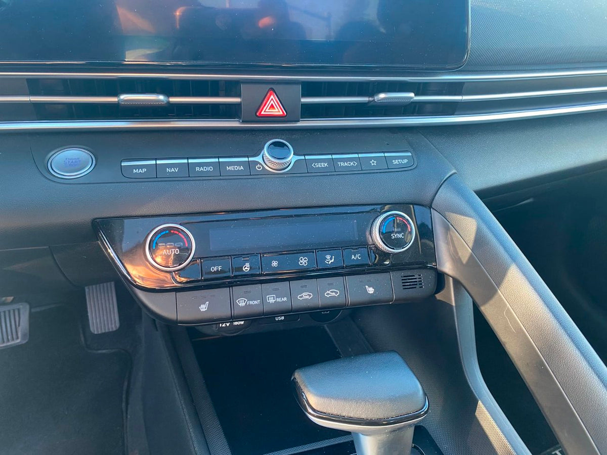 2025 Hyundai Elantra Preferred TEC PKG