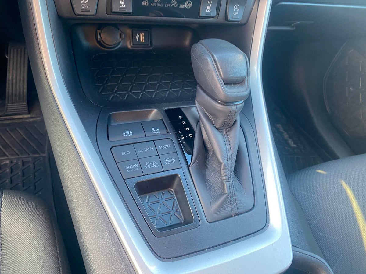 2025 Toyota RAV4 LE AWD