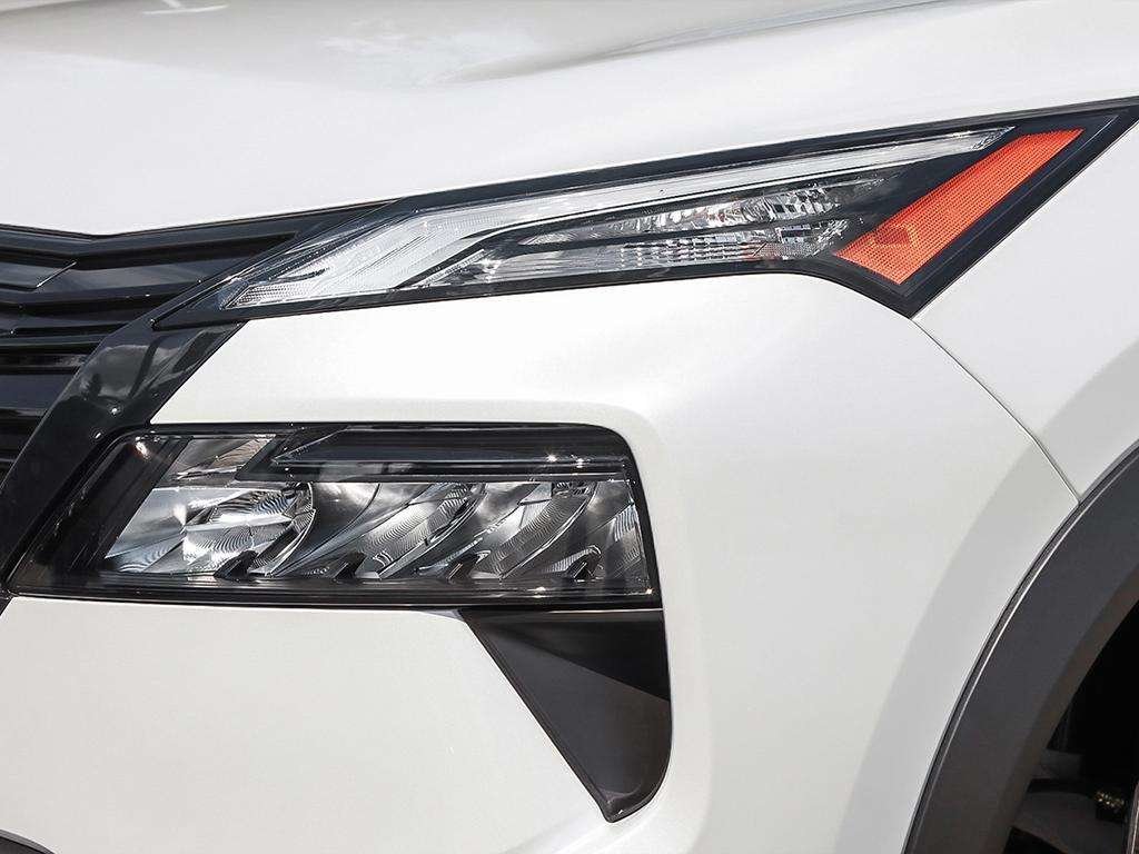 2026 Nissan Rogue AWD SV Dark Armor