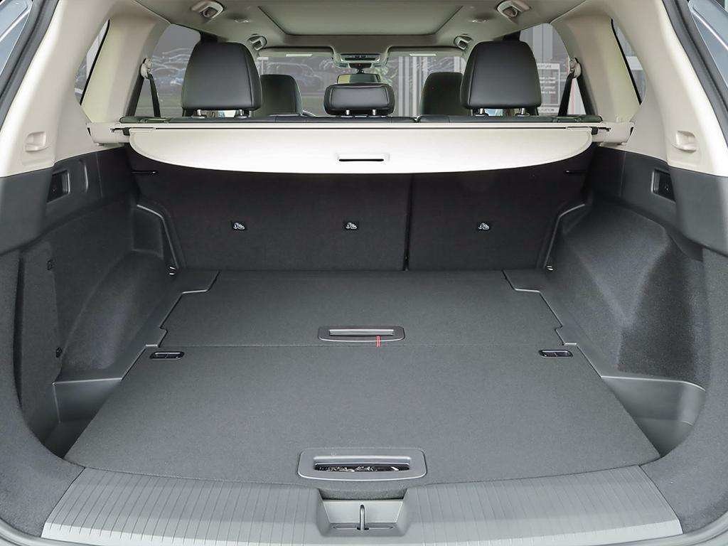 2026 Nissan Rogue AWD Platinum