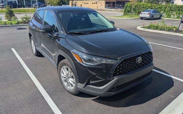 2024 Toyota Corolla Cross LE FWD