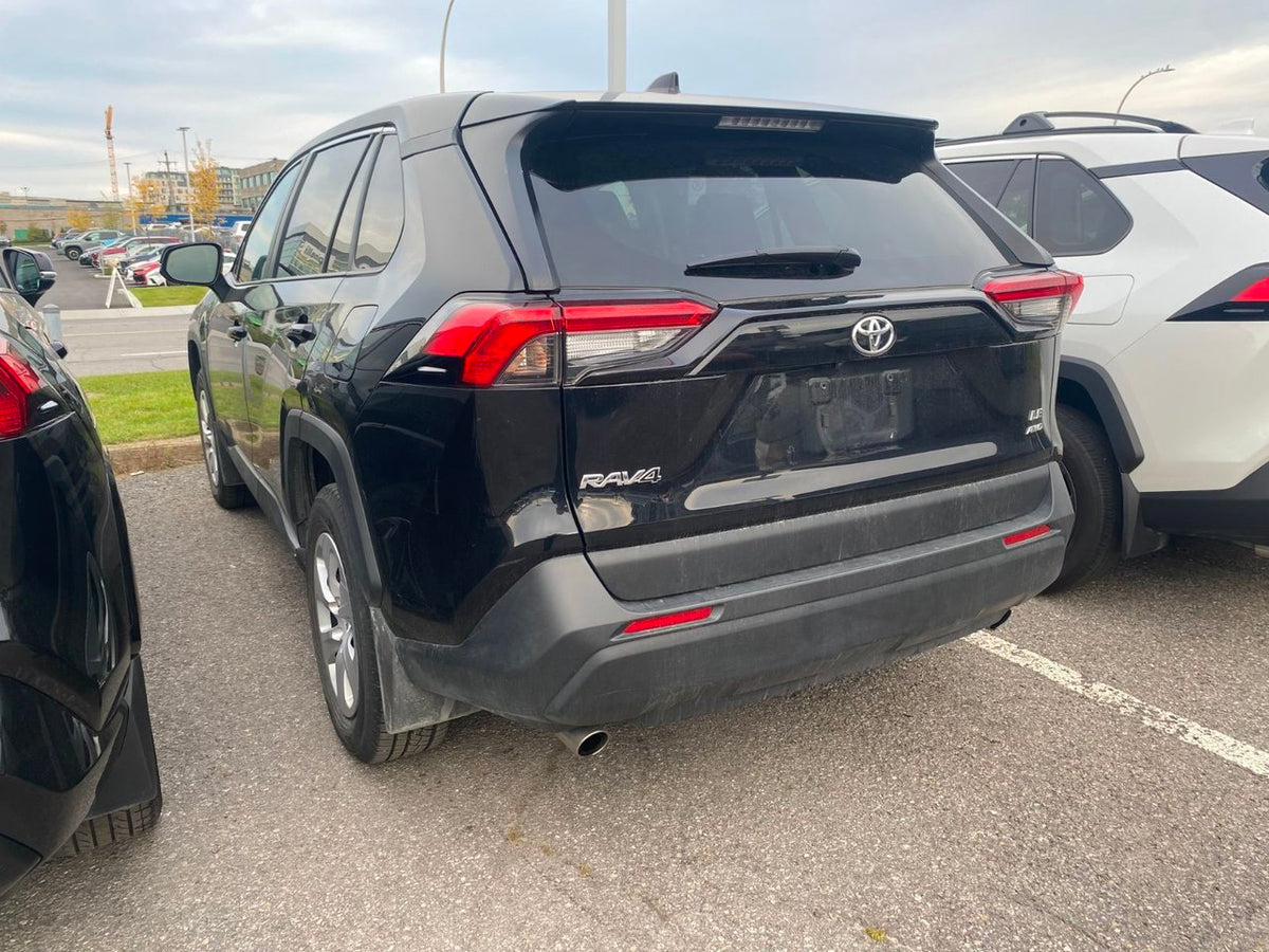 2025 Toyota RAV4 LE AWD
