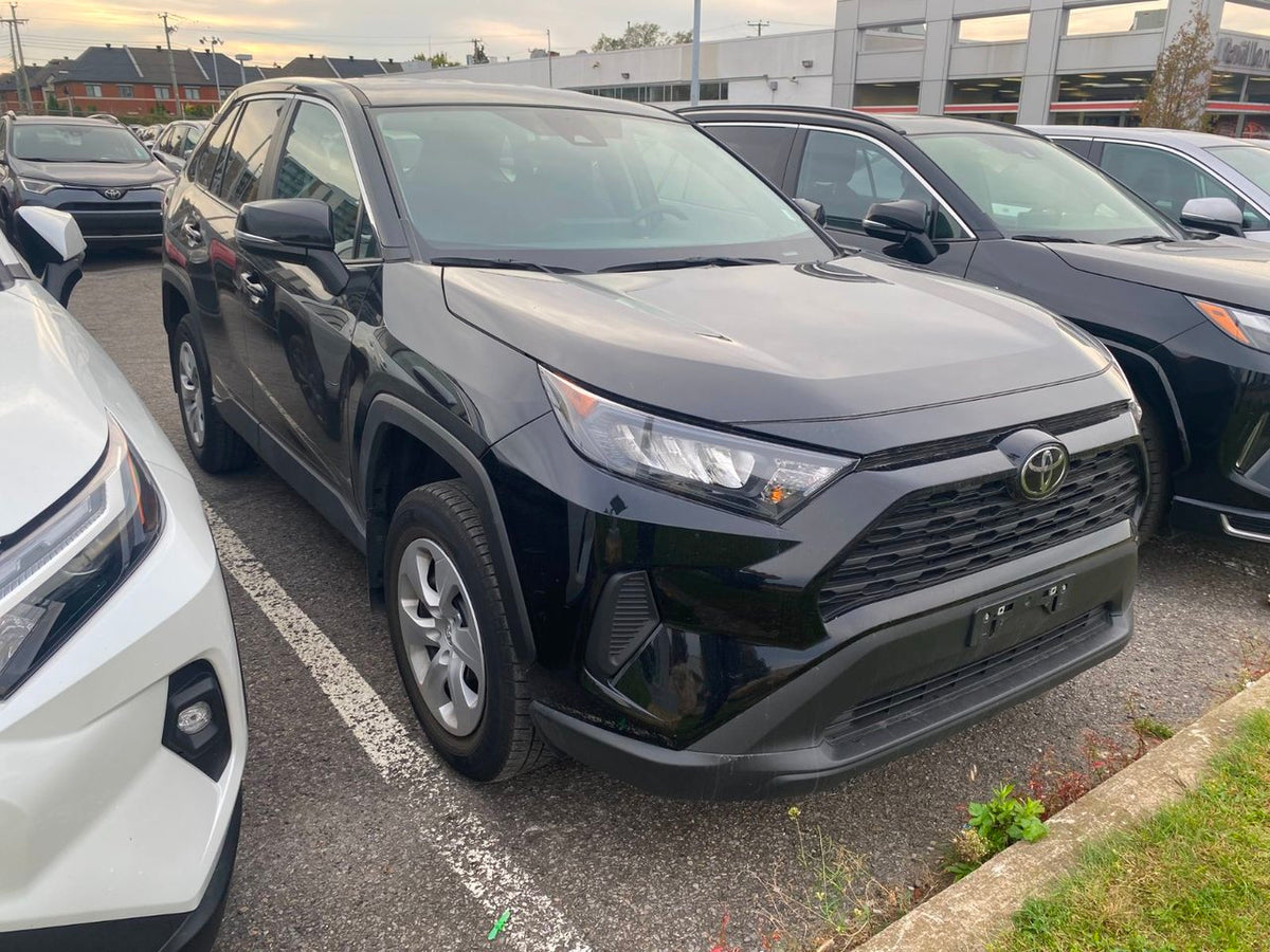 2025 Toyota RAV4 LE AWD