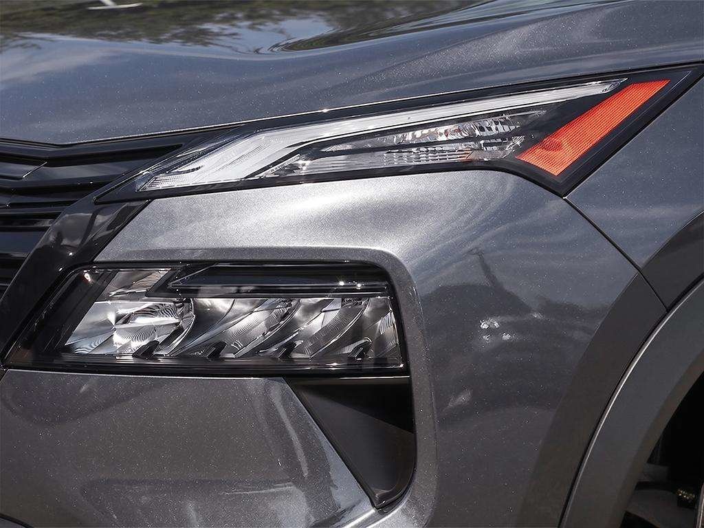 2026 Nissan Rogue AWD SV Dark Armor