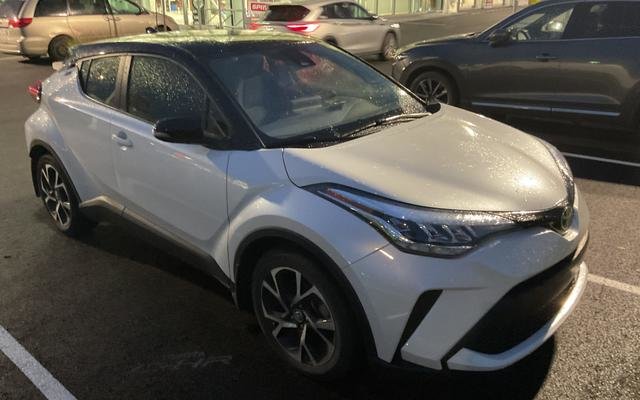 2022 Toyota C-HR XLE PREMIUM
