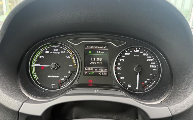 2016 Audi A3 e-tron Premium Plus