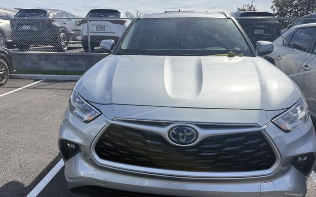 2024 Toyota Highlander Hybrid XLE