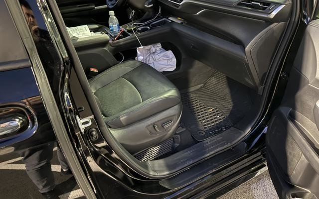 2025 Toyota Sienna Limited AWD