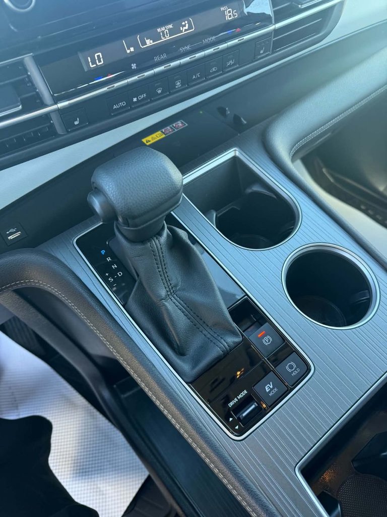 2026 Toyota Sienna HYBRID LE AWD