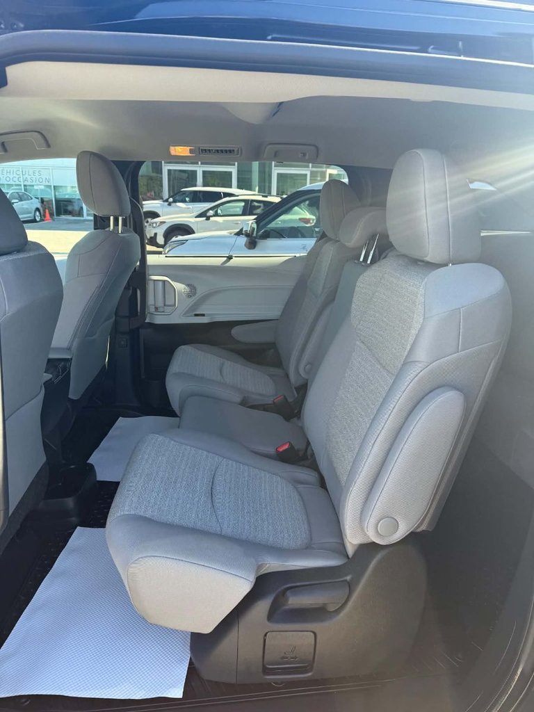 2026 Toyota Sienna HYBRID LE AWD