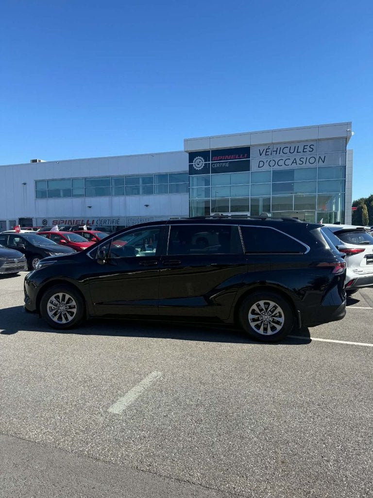 2026 Toyota Sienna HYBRID LE AWD