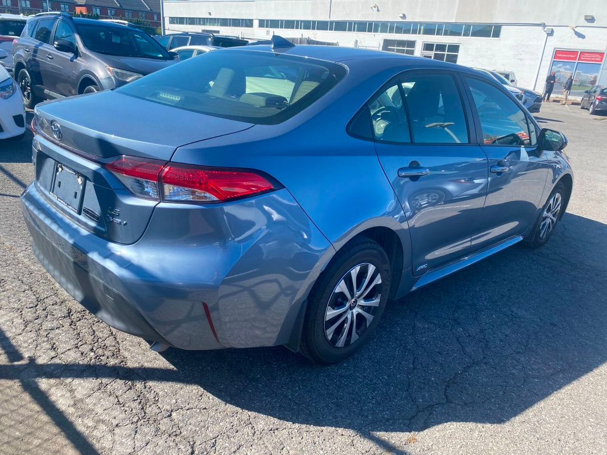 2026 Toyota Corolla LE AWD HYBRID