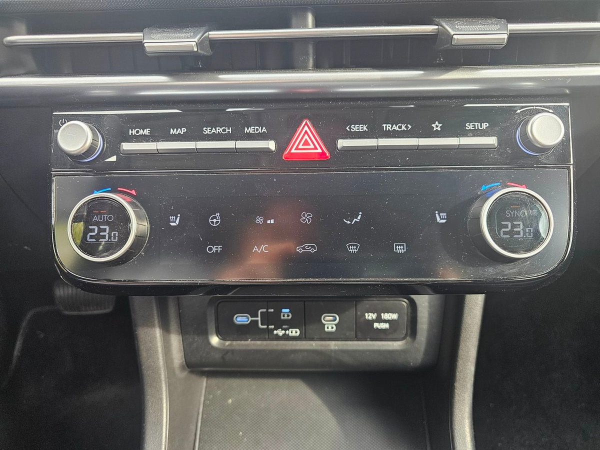 2025 Hyundai Tucson PREFERED AWD; CUIR TOIT PANO SIEGE+VOLAN CHAUFFANT
