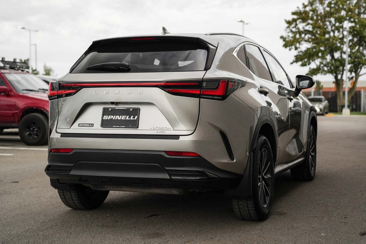 2026 Lexus UX Hybrid 300h