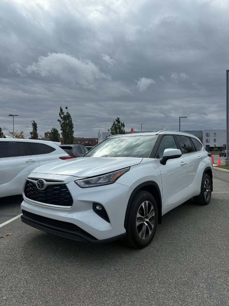 2023 Toyota Highlander XLE AWD