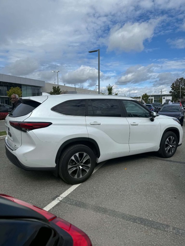 2023 Toyota Highlander XLE AWD