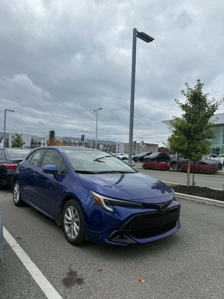 2024 Toyota Corolla Hatchback SE PLUS