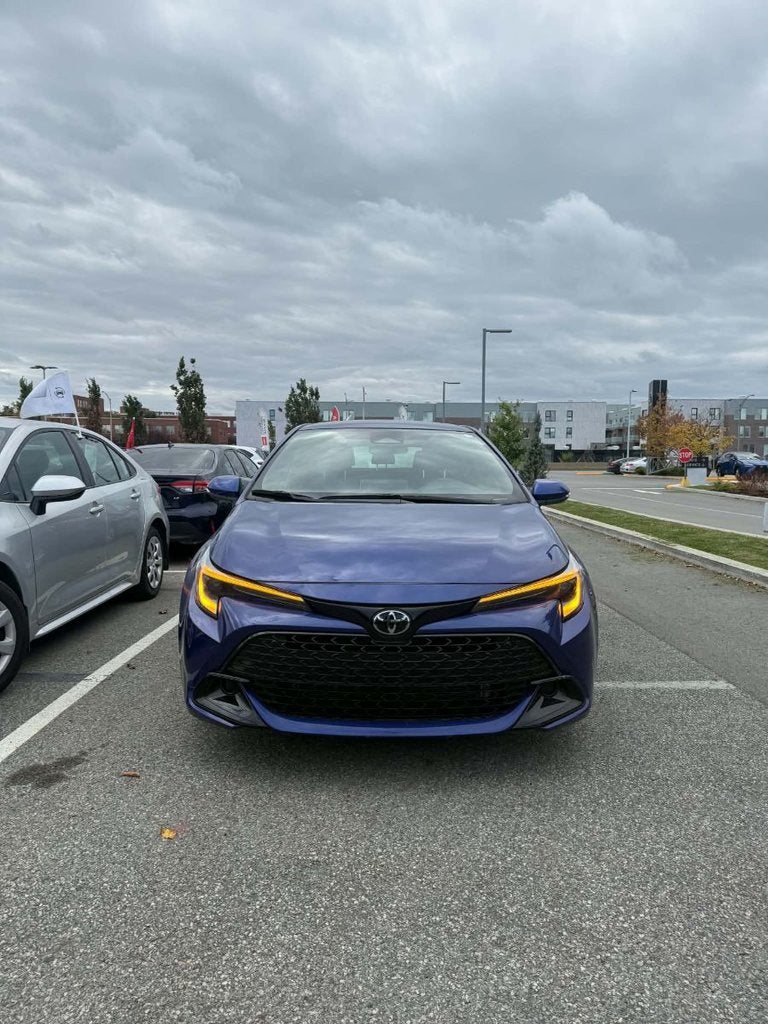 2024 Toyota Corolla Hatchback SE PLUS