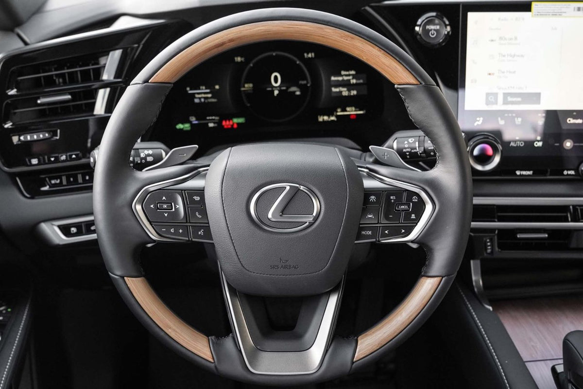 2026 Lexus RX RX 450h+