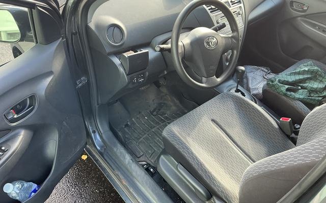 2010 Toyota Yaris Super condition
