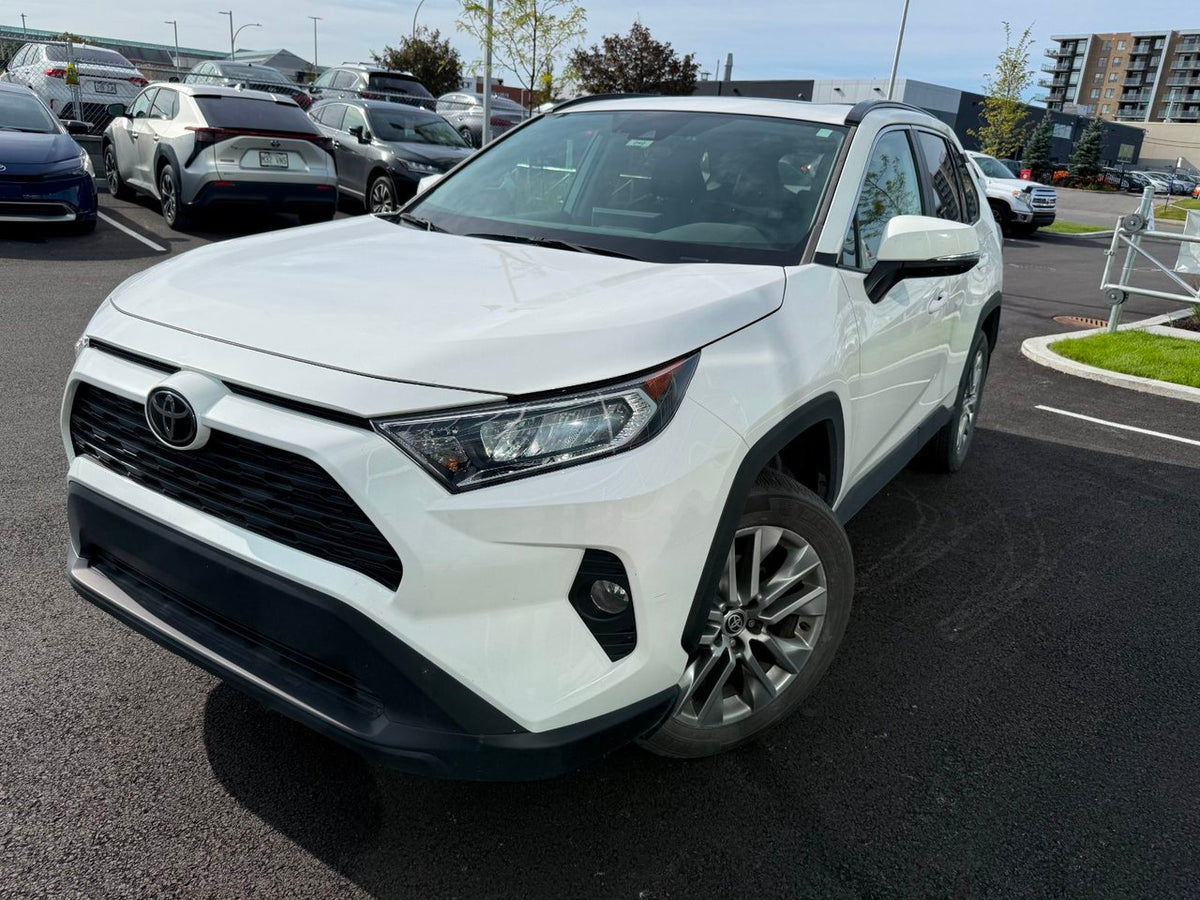 2021 Toyota RAV4 **XLE AWD**