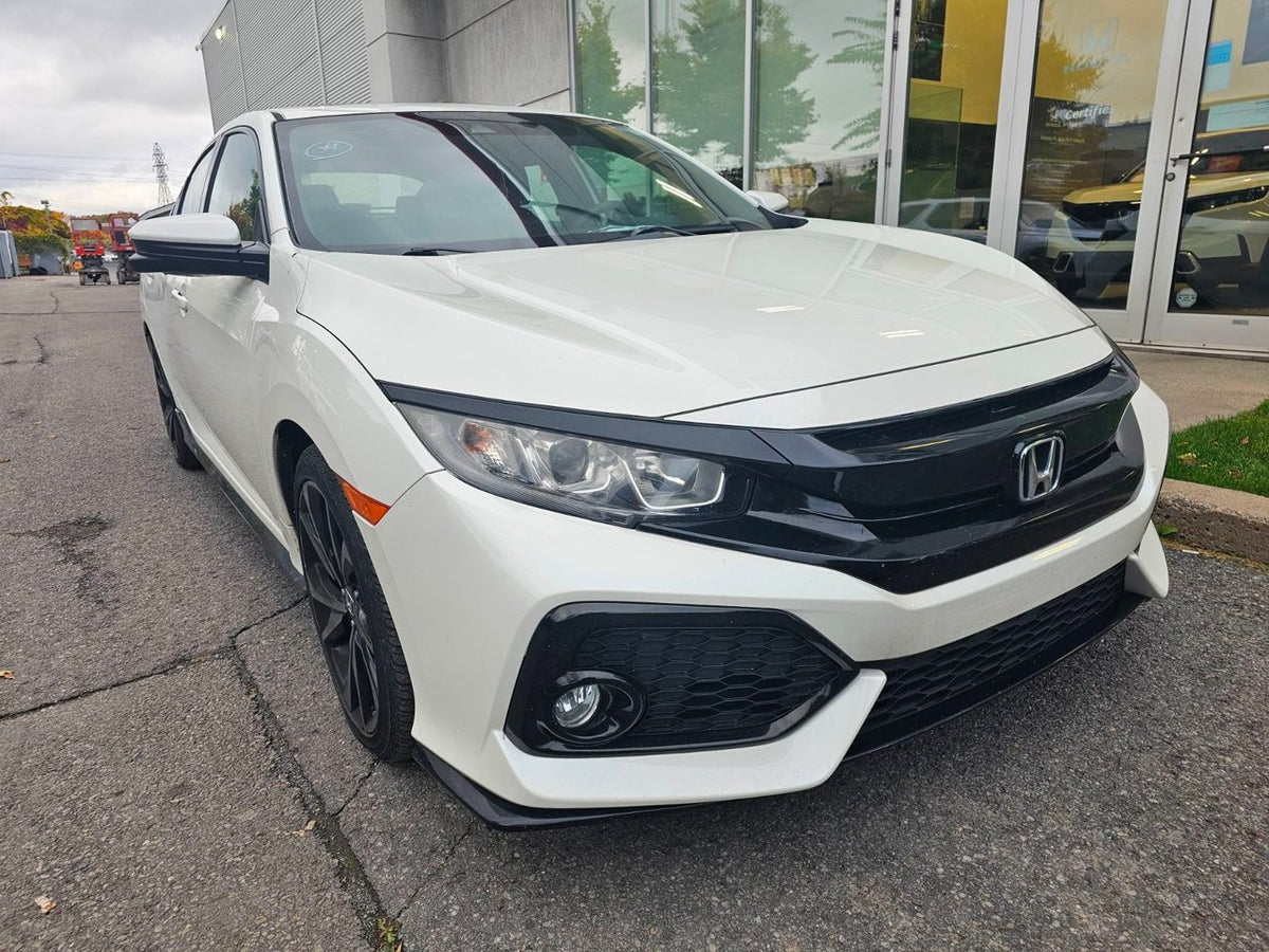 2017 Honda Civic Hatchback SPORT; TOIT CAMERA SIEGES CHAUFFANT CARPLAY MAGS